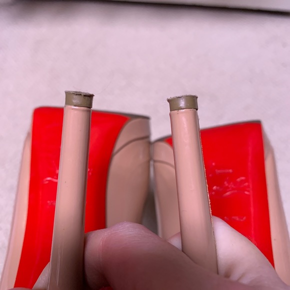 Christian Louboutin Simple Patent Platform Pump - Picture 7 of 8